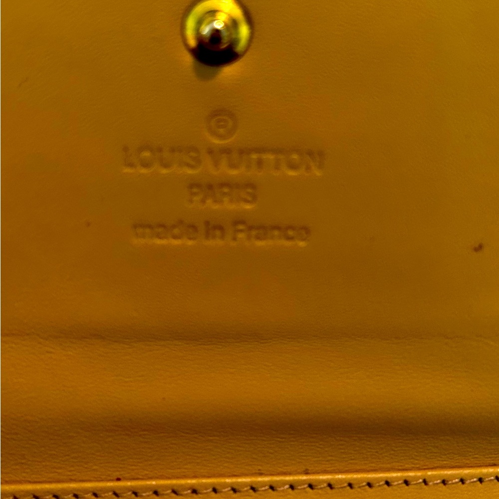 Wallet - Picture 4 of 9